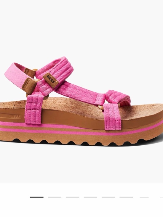 Reef Shoes - Reef Cushion Rem Hi Women's Pink Platform Sandal